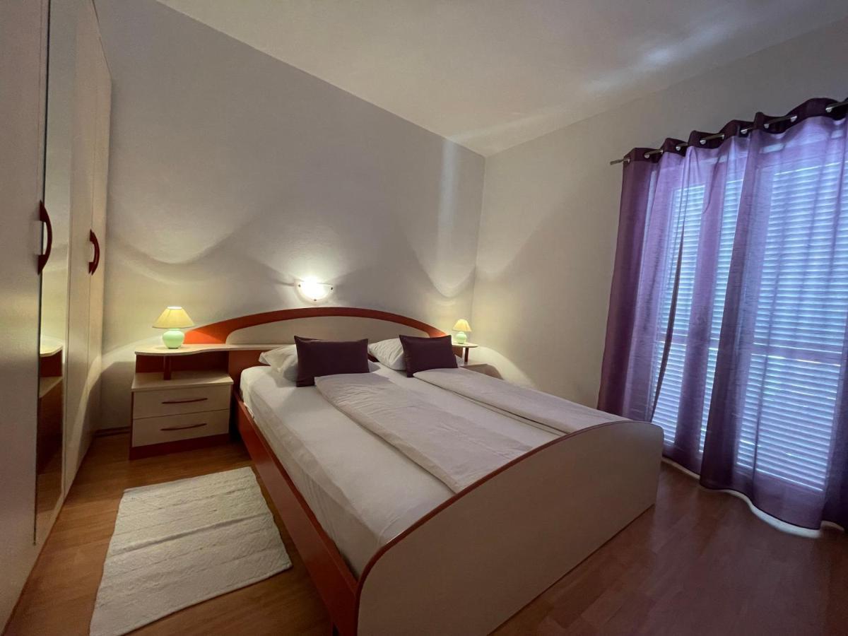 Apartmani Ruzarija Раб Экстерьер фото